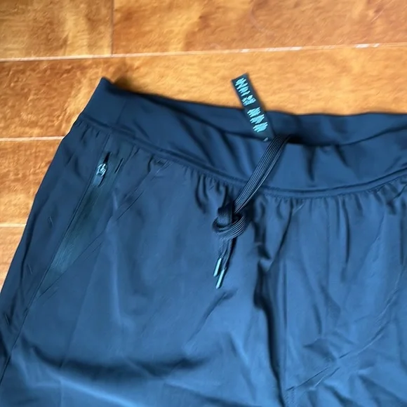 NWOT Ten Thousand Black Interval Short (With Liner) 9" Size Medium & Large - Picture 2 of 5